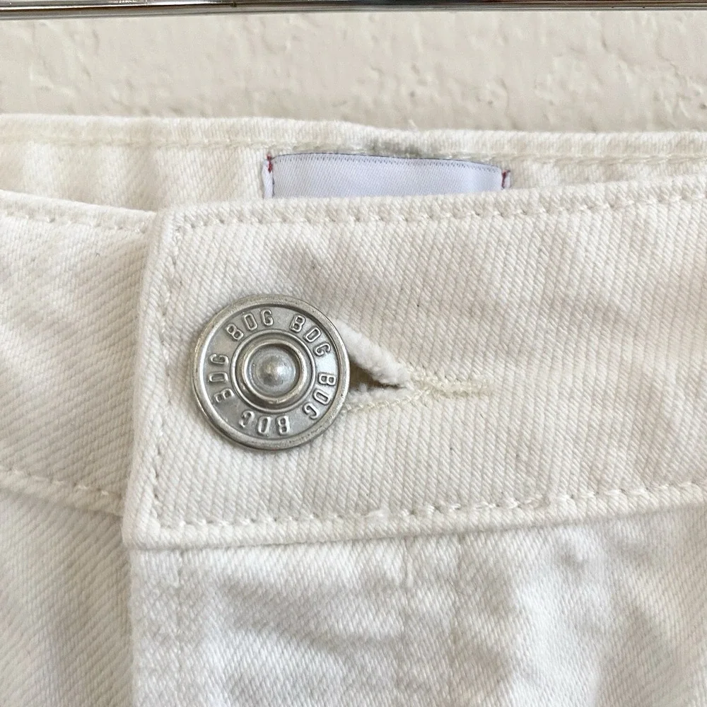 BDG Urban Outfitters 90's Long Inseam Cutoff Denim White Shorts Button Fly SZ 32
